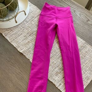💥Sonic Pink💥 Lululemon Wunder Under Leggings